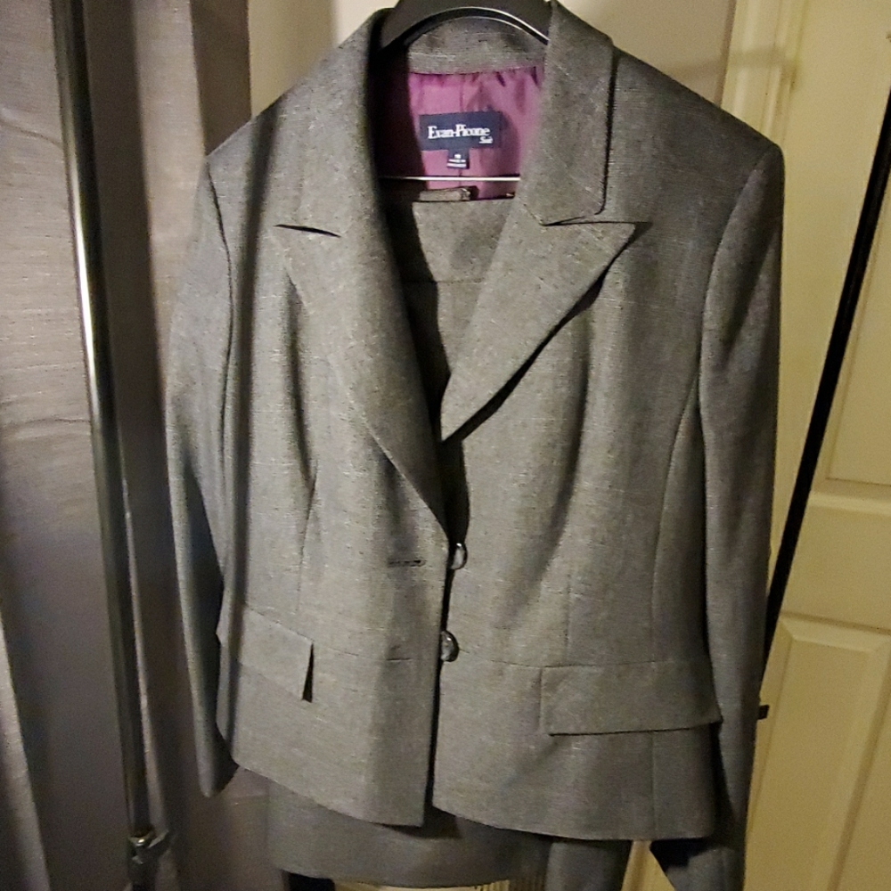 Evan-Picone 2-Piece Suit (Skirt)